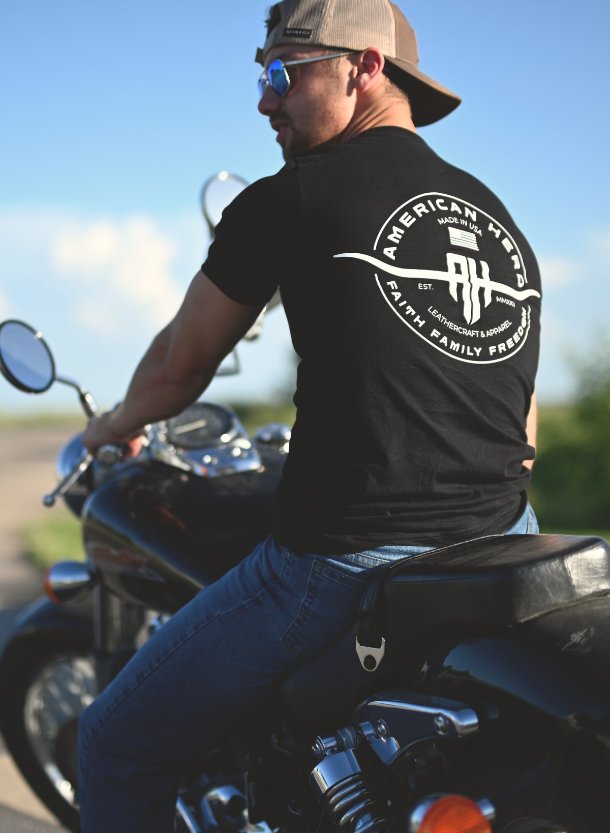 FFF CREST TEE