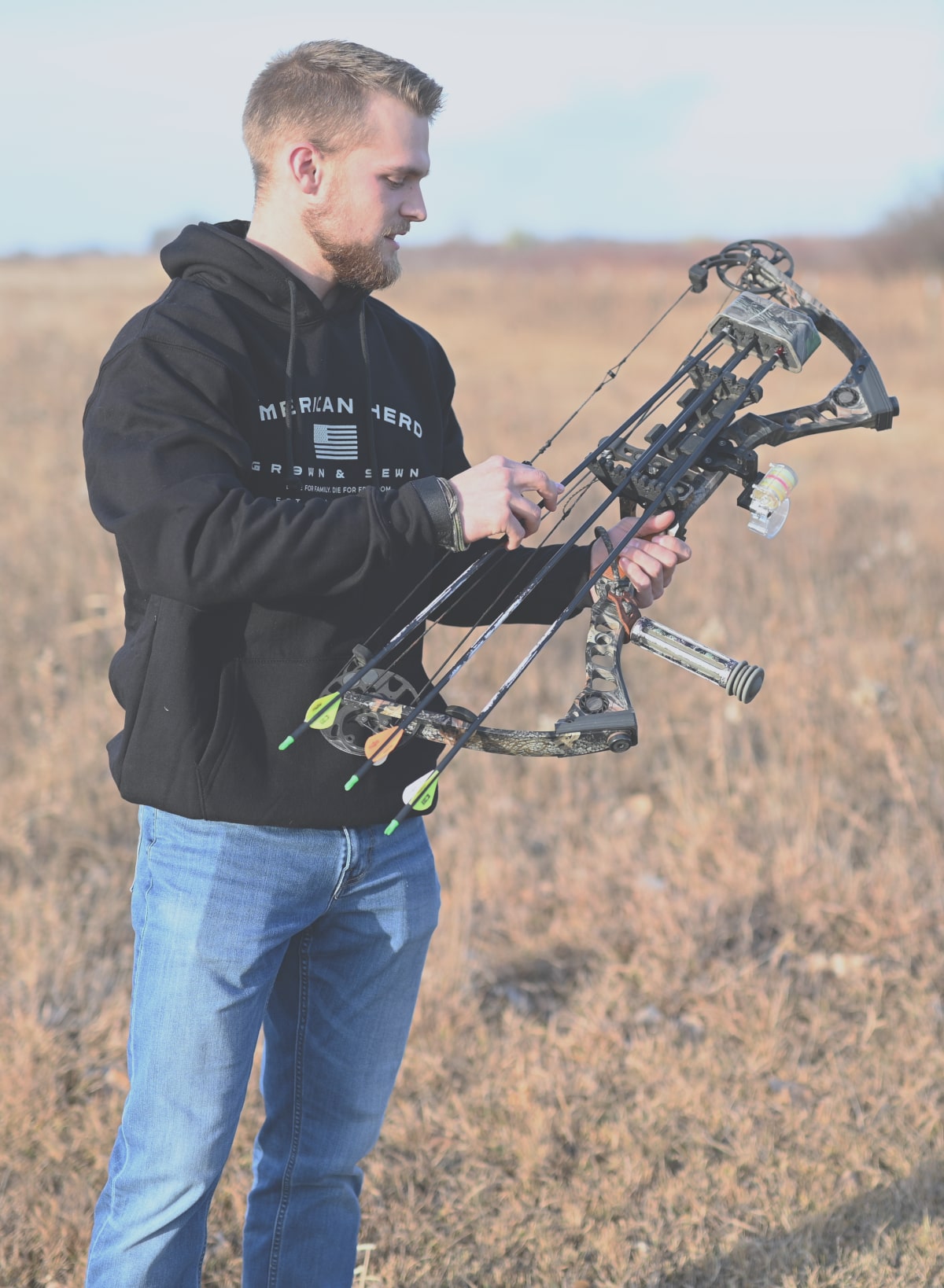 Hunting flag best sale compound bow hoodie